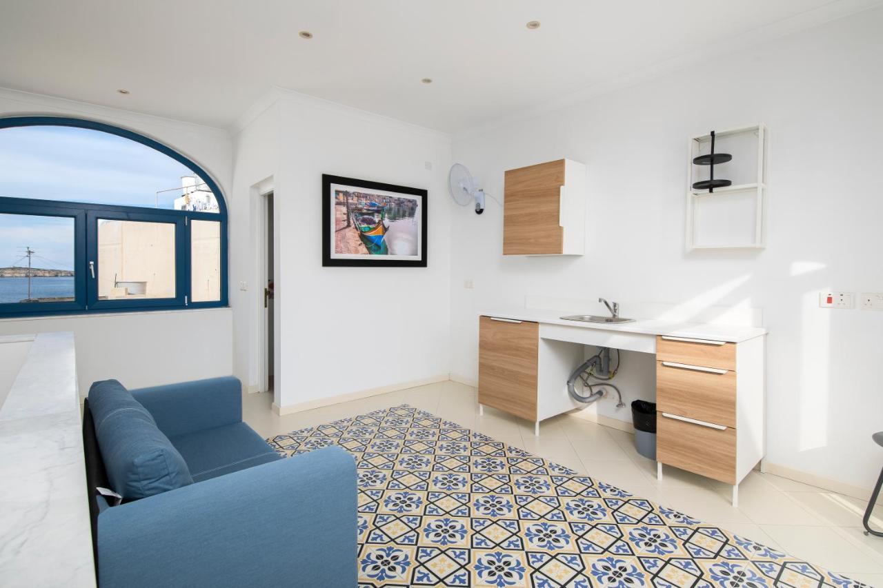 Chic, Stylish Traditional Townhouse With Terrace - St. Paul'S Bay Luaran gambar