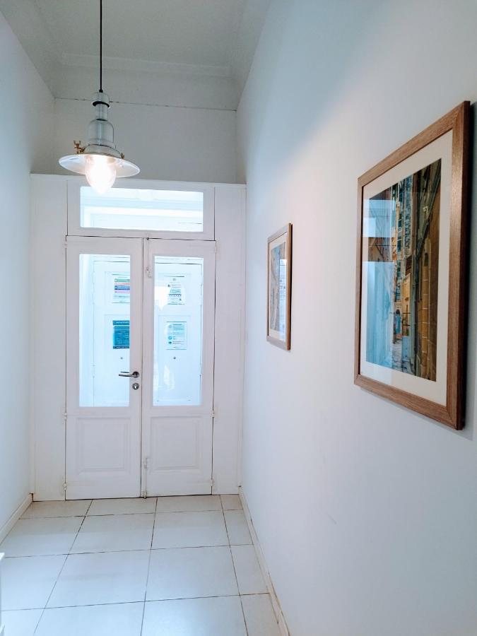 Chic, Stylish Traditional Townhouse With Terrace - St. Paul'S Bay Luaran gambar